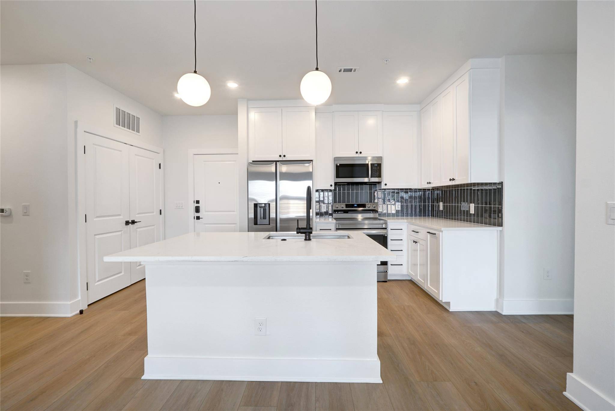 Austin, TX 78705,3000 Duval ST #102