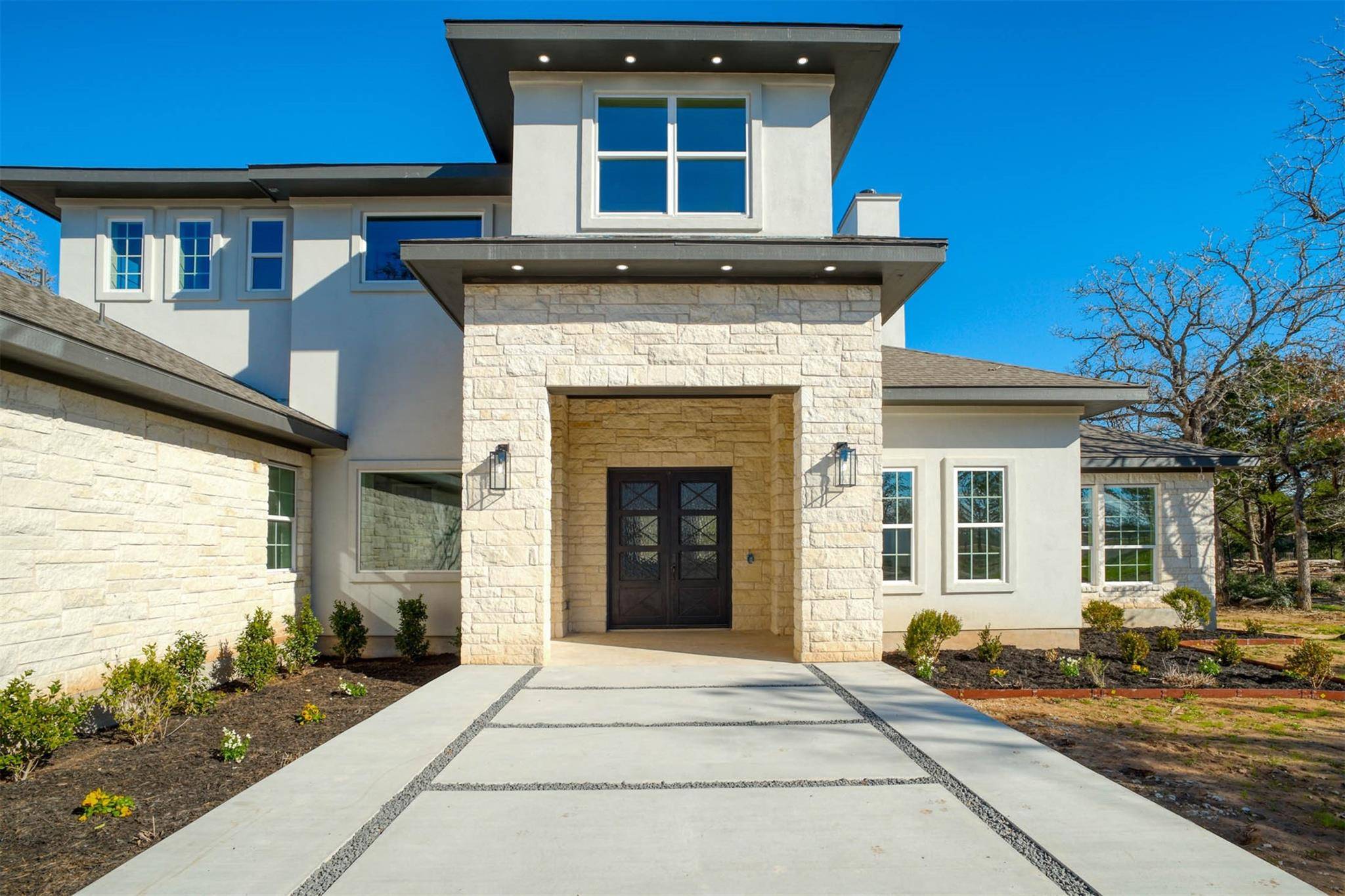 863 Fm 20 RD,  Cedar Creek,  TX 78612