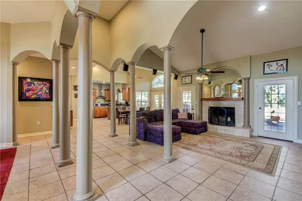 Dripping Springs, TX 78620,465 Hannah DR