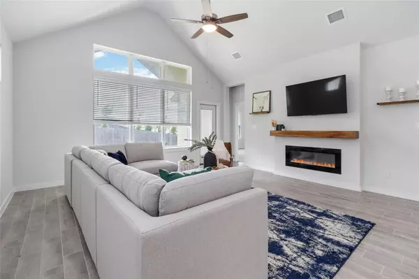 1109 Sweetspire ST, Leander, TX 78641
