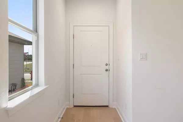 Kyle, TX 78640,108 Tenny LN