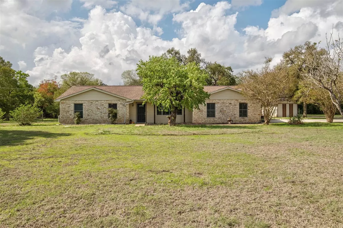 Buda, TX 78610,1138 Live Oak LOOP