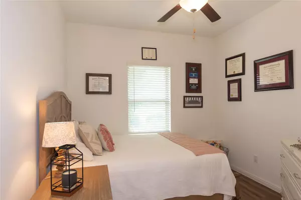 Georgetown, TX 78628,501 Sixpence LN