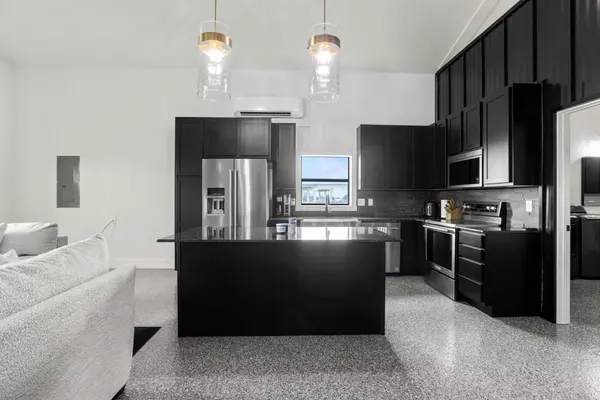 Rogers, TX 76569,295 Honey Bee LN