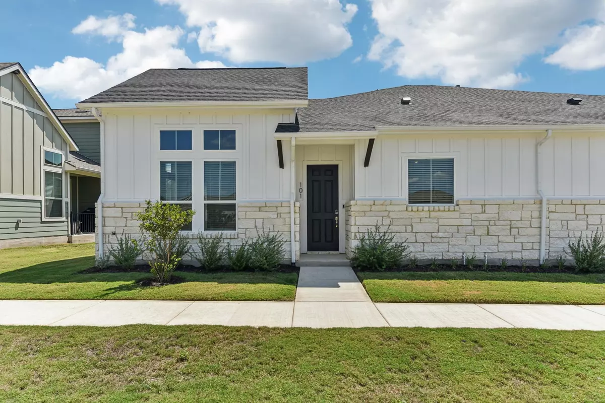 San Marcos, TX 78666,136 Stewart DR #101