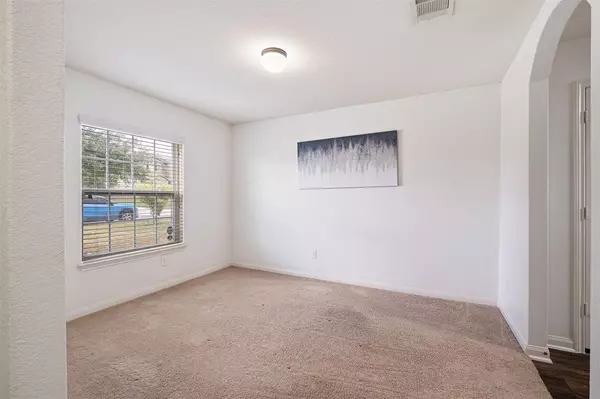 Jarrell, TX 76537,297 Koontz LOOP
