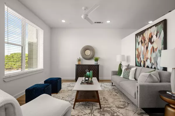 Austin, TX 78752,6324 N Lamar BLVD #313