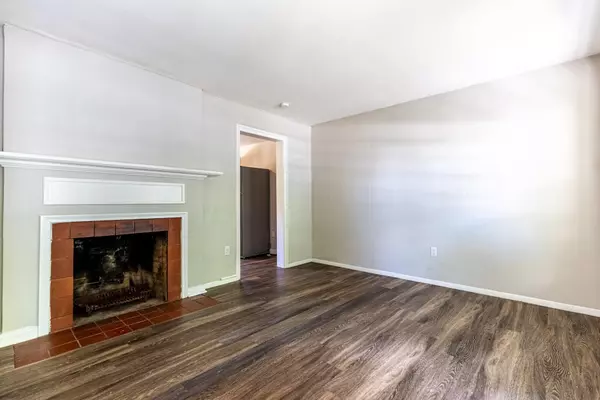 San Marcos, TX 78666,939 Field ST