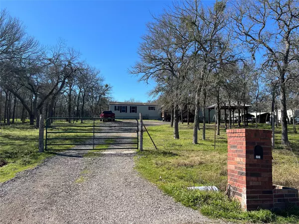 232 Oak Arbor TRL, Dale, TX 78616