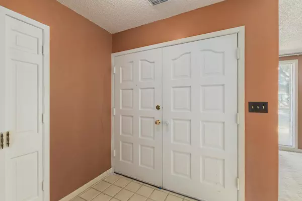 Schulenburg, TX 78956,202 Kallus ST