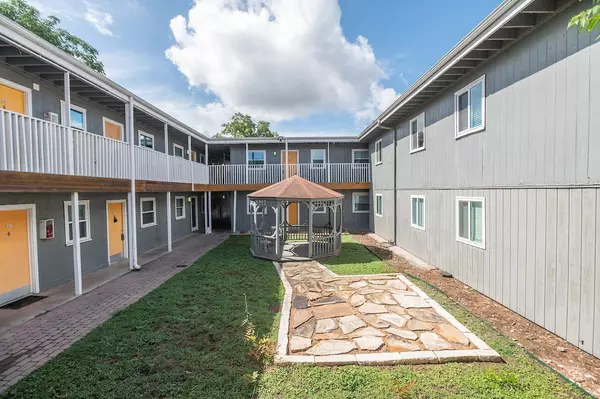 2401 Manor RD #114, Austin, TX 78722