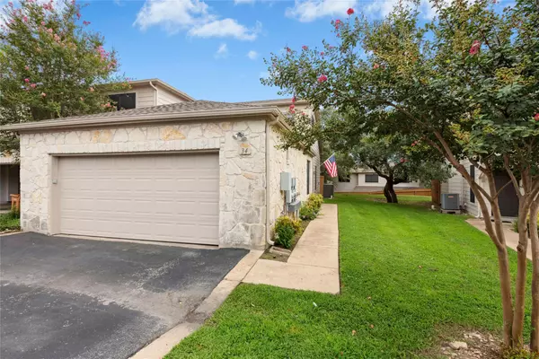 7500 Shadowridge RUN #34, Austin, TX 78749