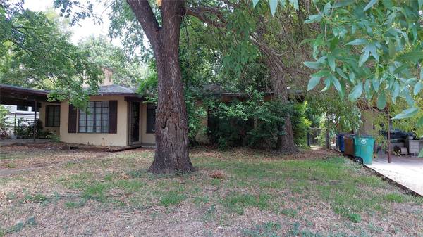 1302 Norwood RD,  Austin,  TX 78722