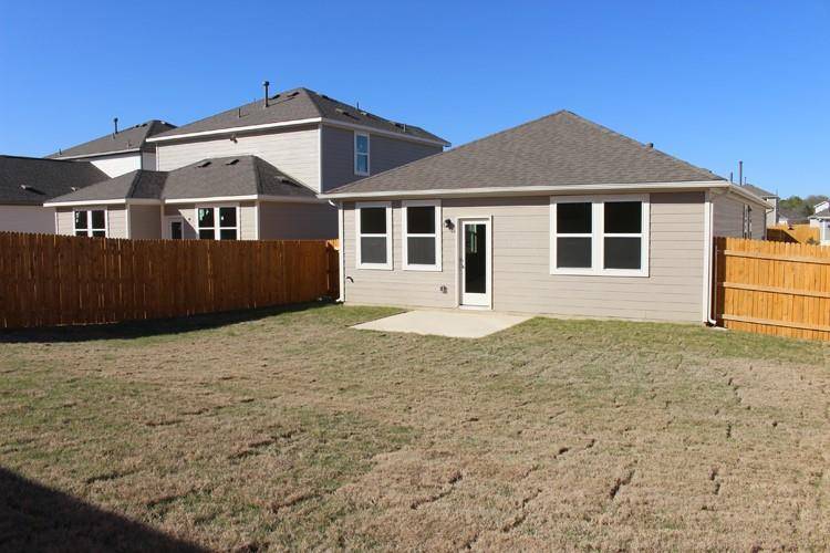 Elgin, TX 78621,250 Hidalgo LN