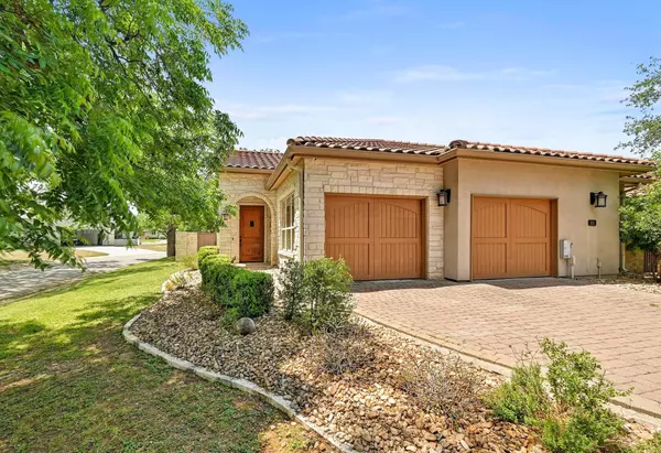 101 Blanco CT, Horseshoe Bay, TX 78657