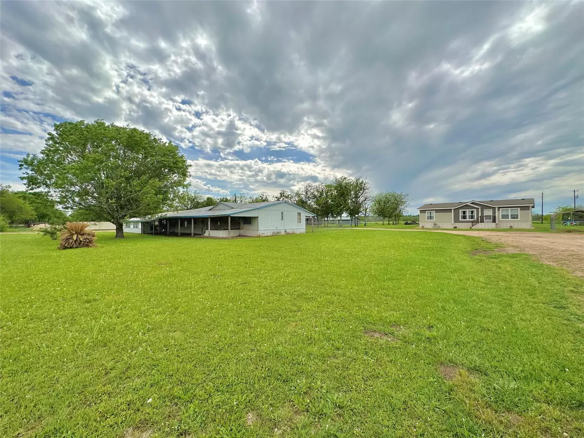 Smithville, TX 78957,641 NW Loop 230 LOOP