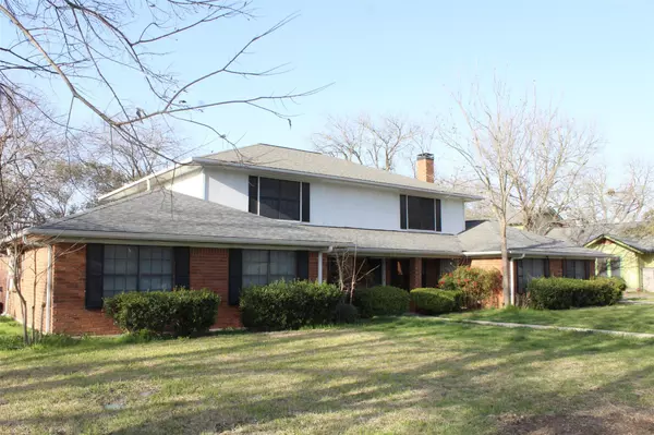 535 W Prairie Lea ST #1, Lockhart, TX 78644