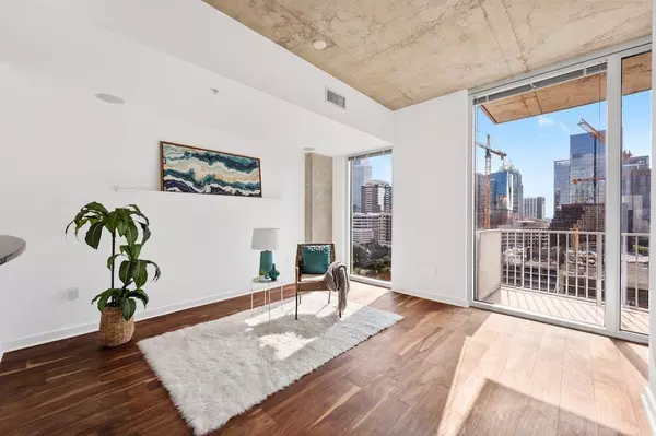 Austin, TX 78701,360 Nueces ST #1407