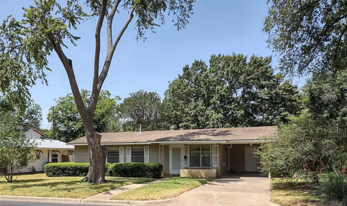 Austin, TX 78745,4524 Clawson RD
