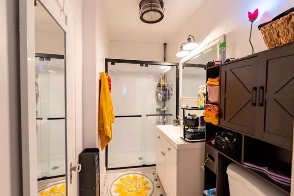 Taylor, TX 76574,1111 McLain ST