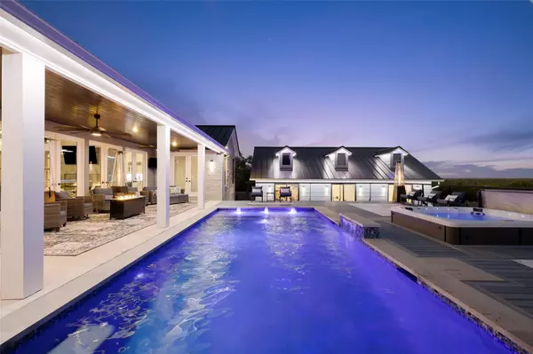 Johnson City, TX 78636,205 S FLAT ROCK WAY