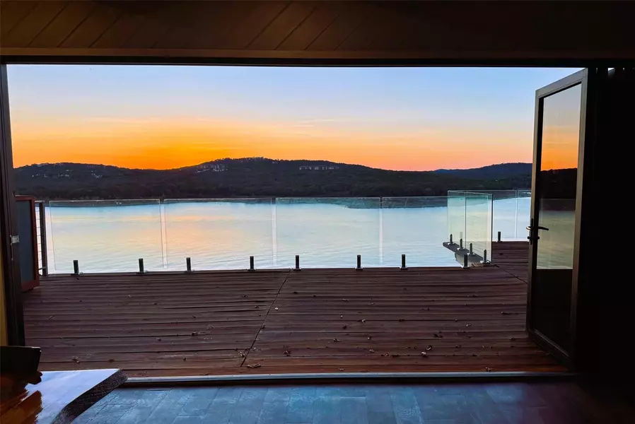 8118 Joy RD, Volente, TX 78641