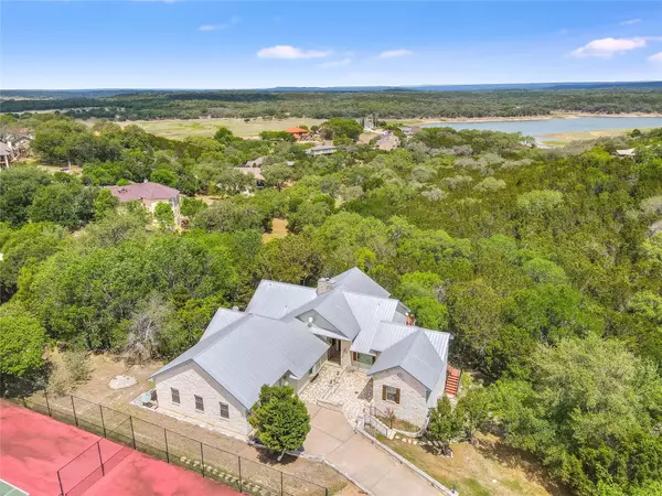 116 Courtside WAY, Spicewood, TX 78669