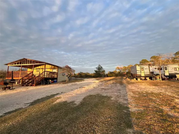 Bastrop, TX 78602,562 Pine Tree LOOP #B