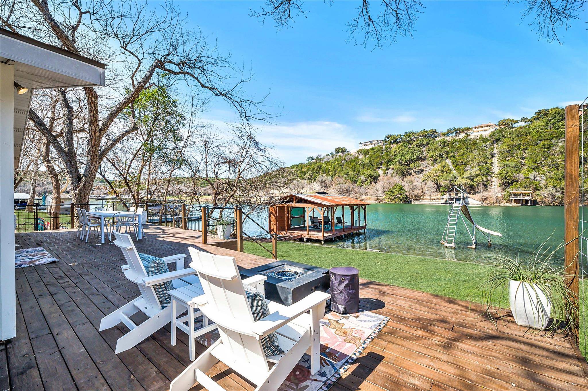 3100 Edgewater DR, Austin, TX 78733