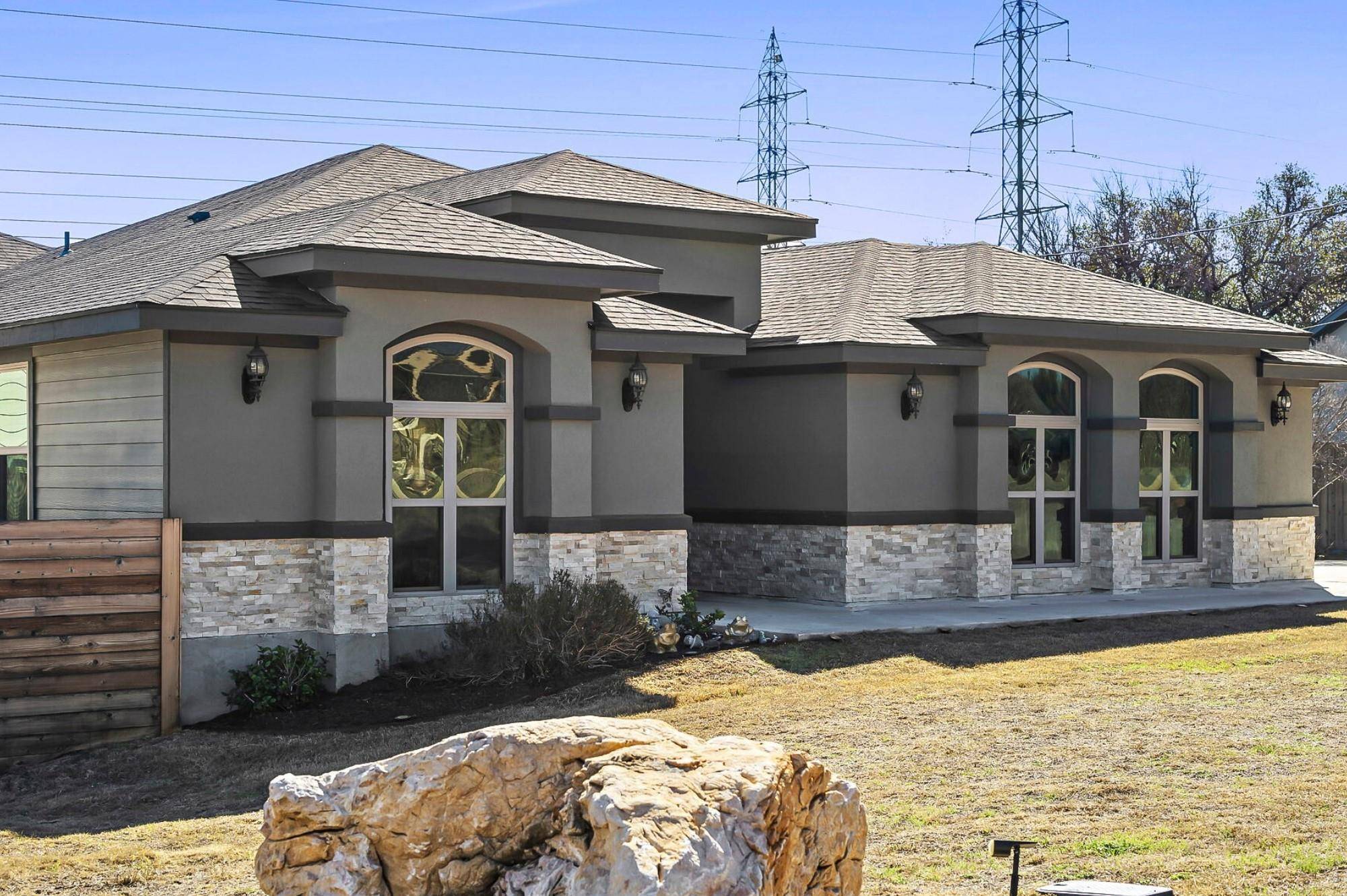 505 Royal CT, Horseshoe Bay, TX 78657