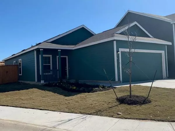 901 Circle WAY, Jarrell, TX 76537