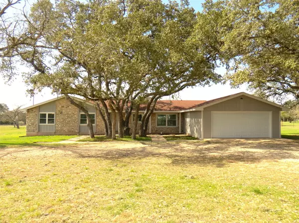 1319 Mustang LN, San Marcos, TX 78666