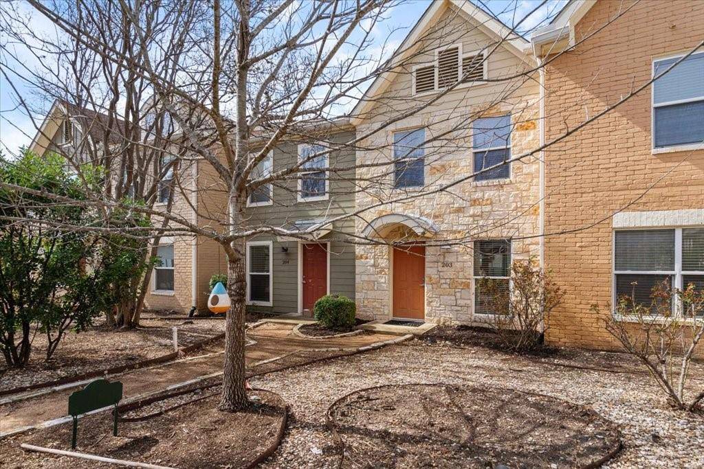 1101 Grove BLVD #203, Austin, TX 78741