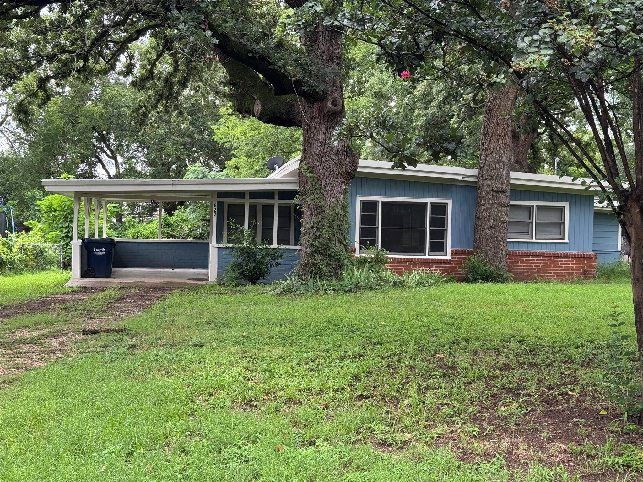 Rockdale, TX 76567,522 E DAVILLA Ave