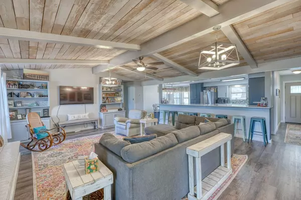 Burnet, TX 78611,724 S Chaparral