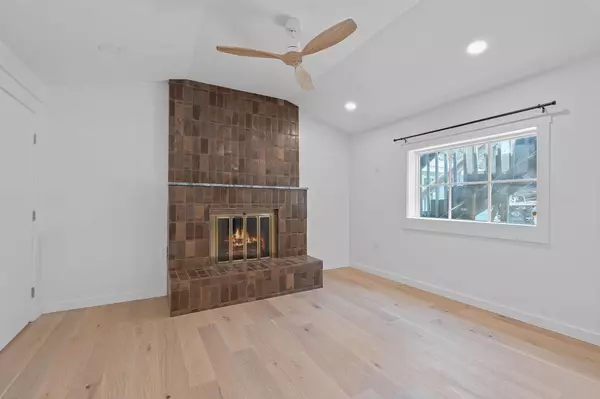 Austin, TX 78734,5001 Serrano TRL