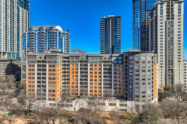 Austin, TX 78701,54 Rainey ST #713