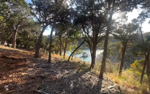 Jonestown, TX 78645,18005 Breakwater DR