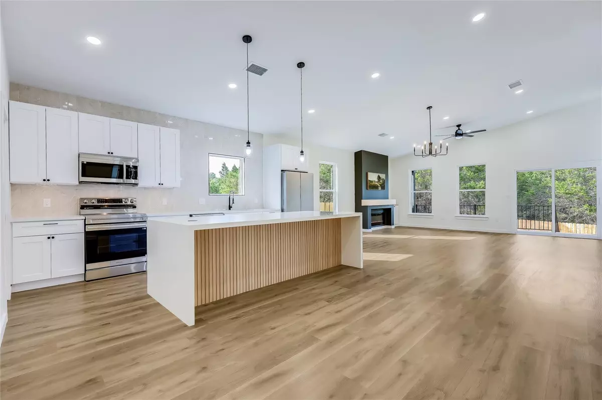 Lago Vista, TX 78645,21216 Santa Rosa Ave