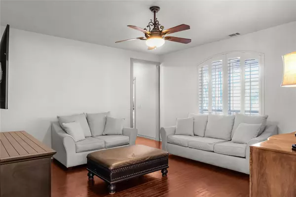 Cedar Creek, TX 78612,208 Sendero CV