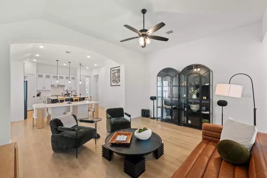 619 Kimble Creek LOOP, Kyle, TX 78640