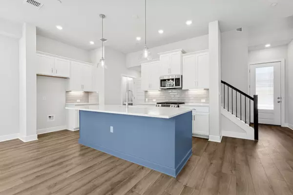 Austin, TX 78745,715 Bernese PASS