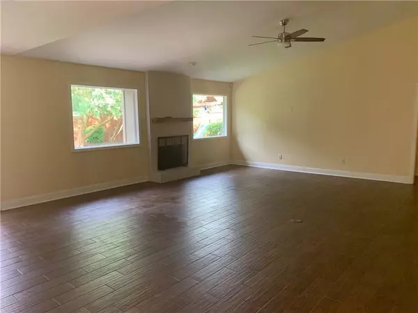 Austin, TX 78759,6705 Woodcrest DR