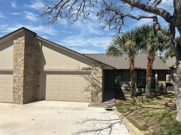 100 Bay Point DR #7, Horseshoe Bay, TX 78657