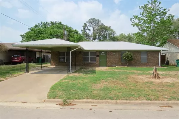 1204 Dan WAY, Rockdale, TX 76567