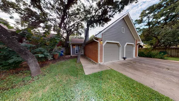 8713 Clearbrook TRL #A, Austin, TX 78729