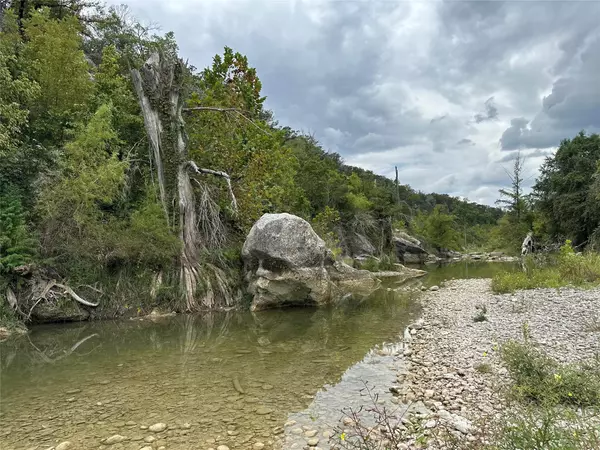 Wimberley, TX 78676,901 Days End RD