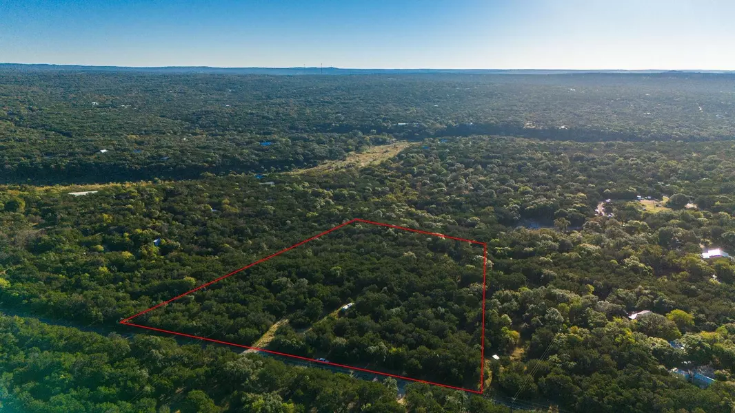 901 Days End RD, Wimberley, TX 78676