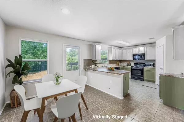 Austin, TX 78744,7325 S Glenn ST