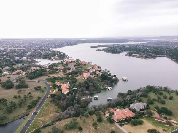 2910 Cliff Overlook,  Spicewood,  TX 78669